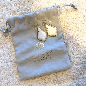 Kendra Scott Earrings— white stone in gold